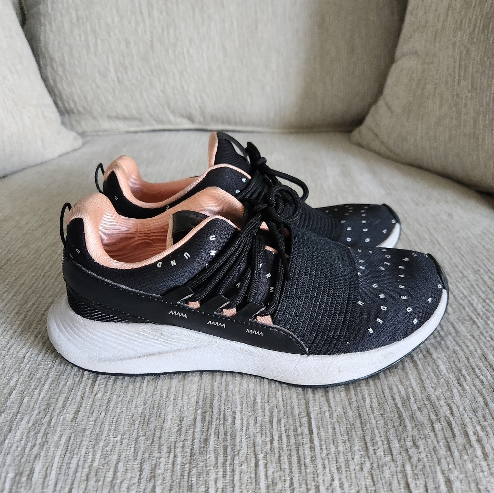Under Armour Sneakers